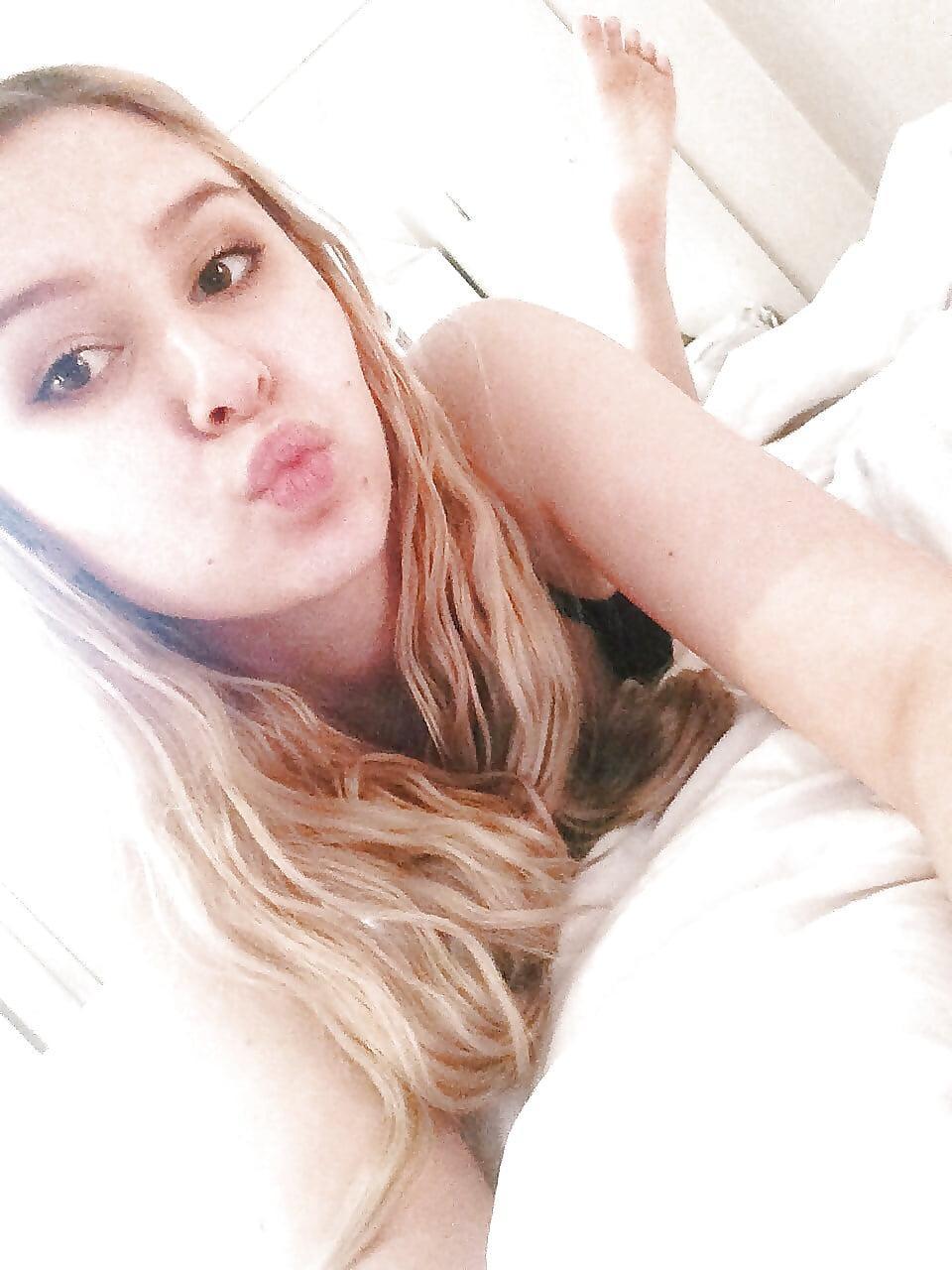 lianne-24 uit Zuid-Holland,Nederland